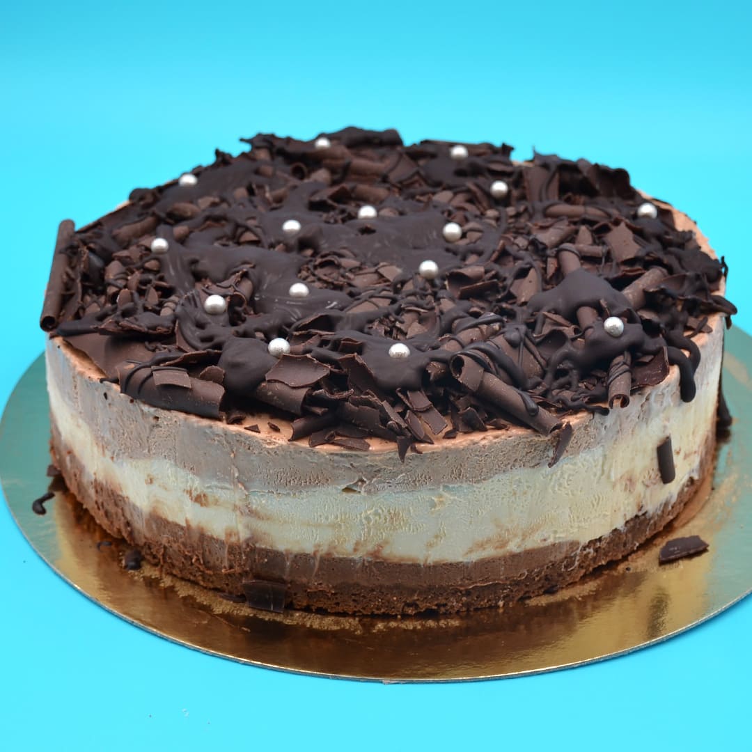 La petite Sara Cafetería Pastelería en Madrid Tartas artesanales Tarta de tres chocolates